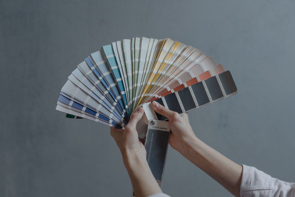 Decoding Harmonious Interiors: The Secret Logic of Color Blending