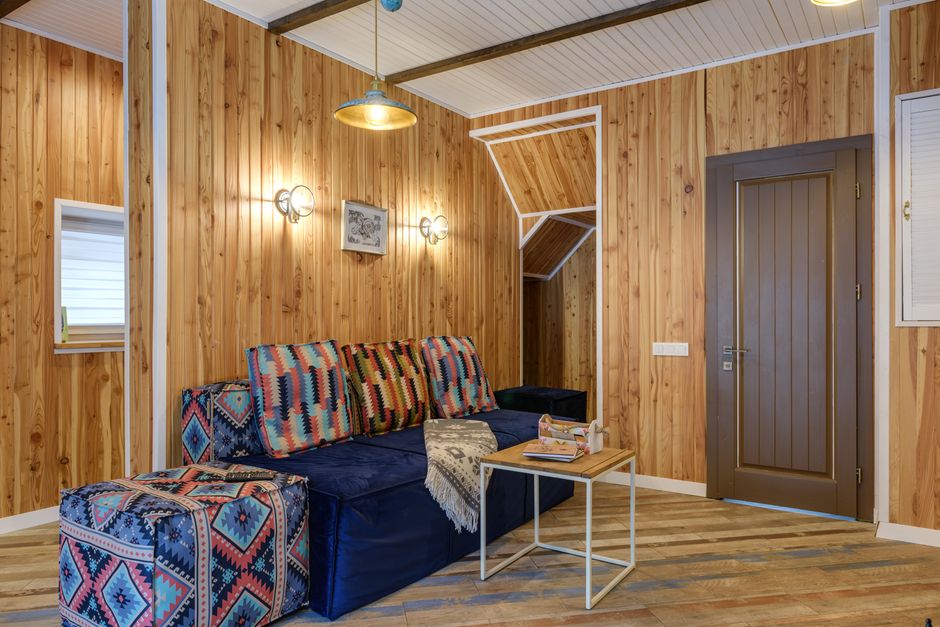 How to Use a Bamboo Lantern Wall Lamp for Cozy Corners