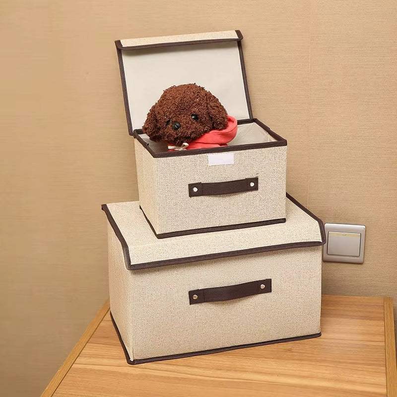 Closed Hana box on linen drape